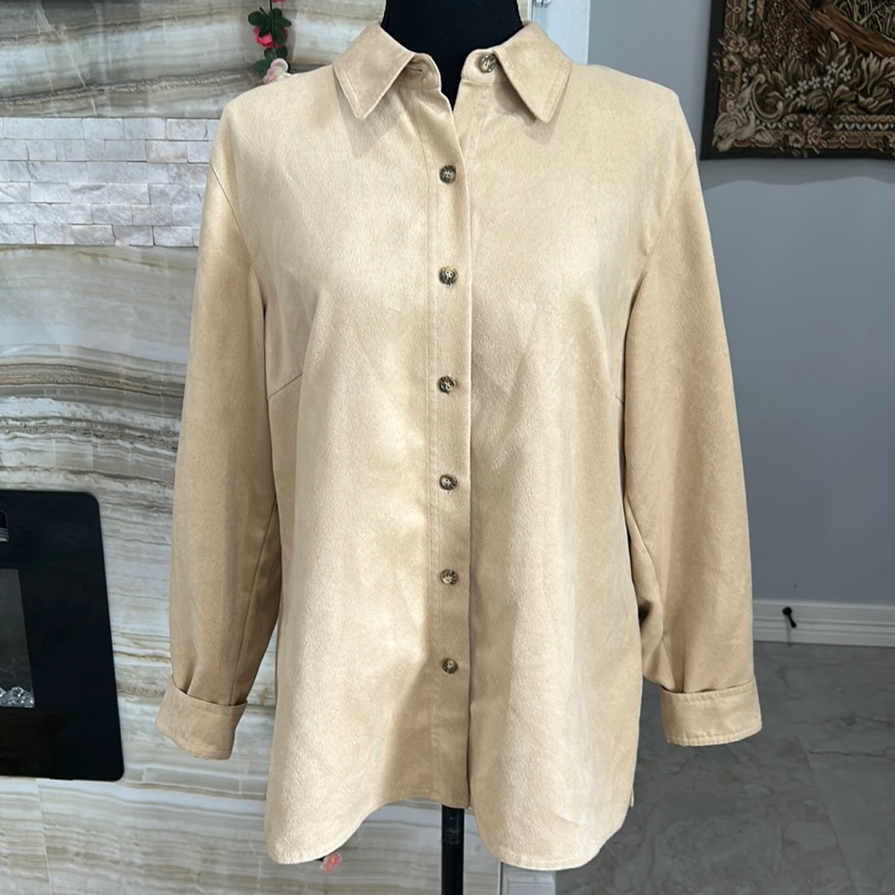 Talbots Beige Polyester Faux Suede Long Sleeve Front Snap Shirt. Size‎ M (883)